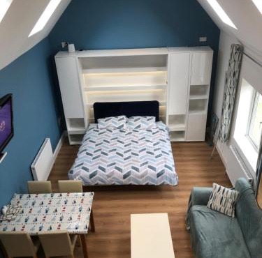 A secluded Garden Room in sunny Southport