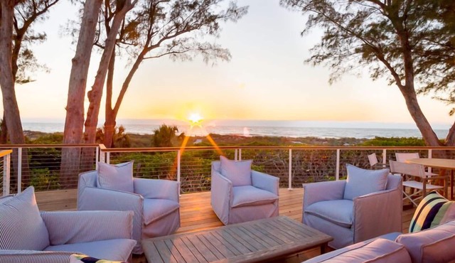 A Serene Gulf-Front Escape with Private Pool and Guest House