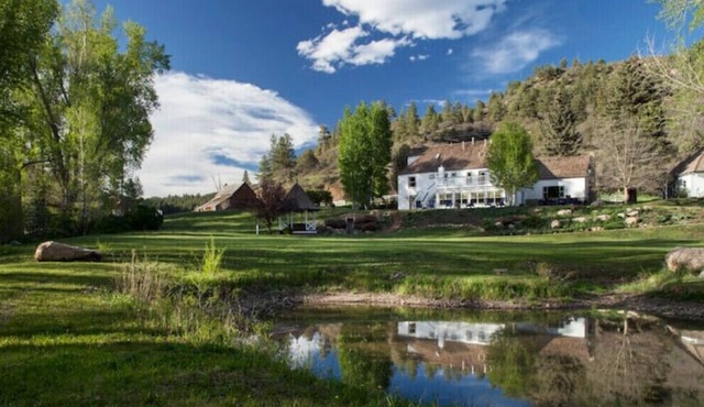 A serene property to enjoy the wildlife and nature alongside Lightner Creek