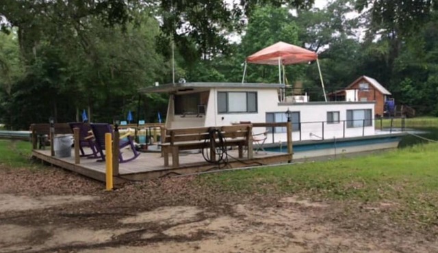 A Shore Bet 36' Vintage Houseboat.