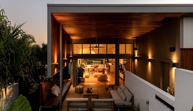 A Shore Thing - Architectural Beach House in Noosa