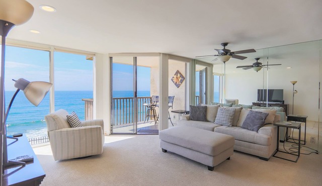 A Shore Thing! Prime oceanfront location with unobstructed sunset views