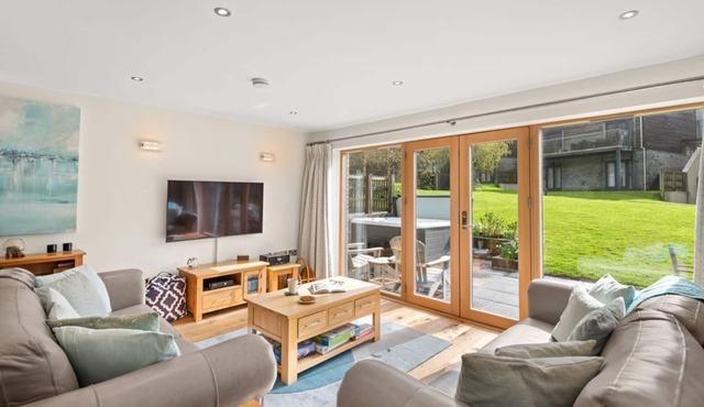 A simply beautiful light and airy south facing property equipped to five star standard, providing sp