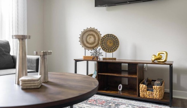 A Southside Retreat the whole family can enjoy!