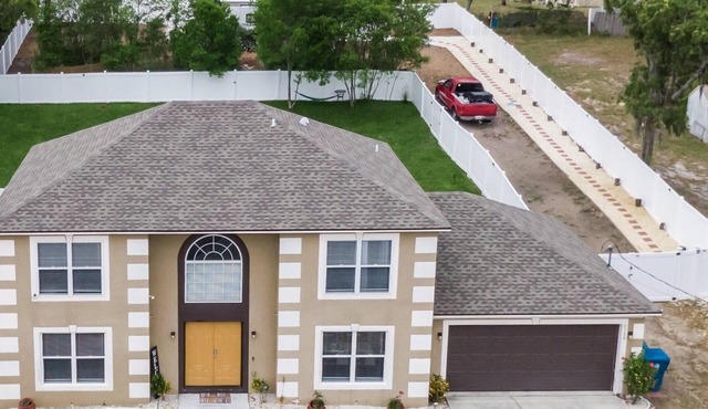 A Spacious 2bdr RV home near Beaches &Weeki Wachee & Tampa