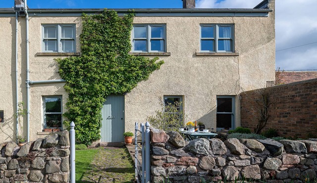 A spacious and comfortable cottage