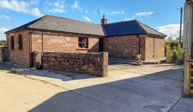 A spacious country cottage the perfect indulgent getaway for two.