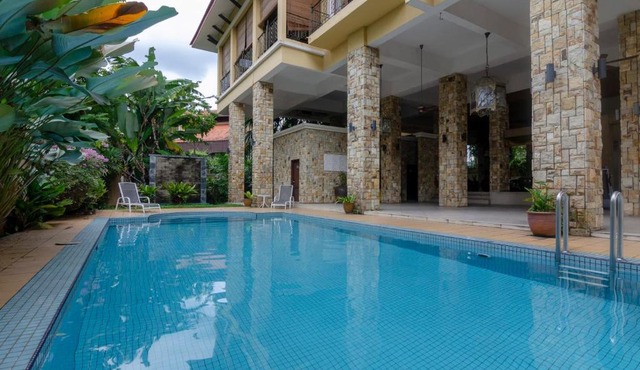 A Spacious & Cozy 5BR Unit in Ampang FREE Parking
