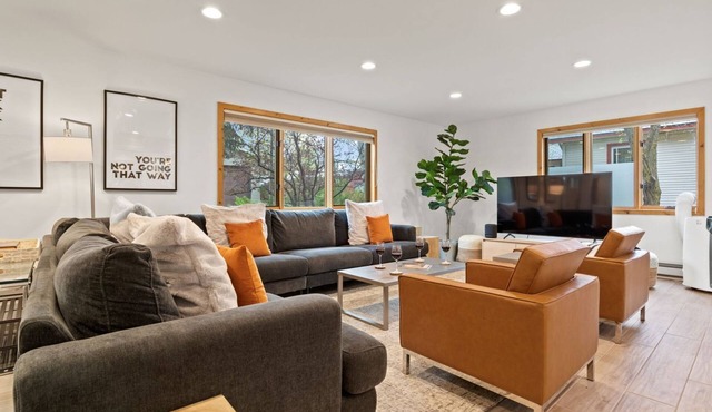 A Spacious Home Walking Distance to Town Square w JH Property Management