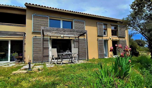 A spacious house with an unobstructed view, at the trailhead