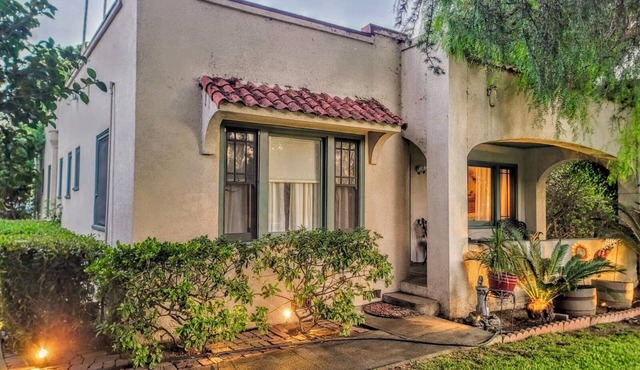 A Spanish Colonial Estate in West Covina with WiFi, AC, pool and pet friendly.