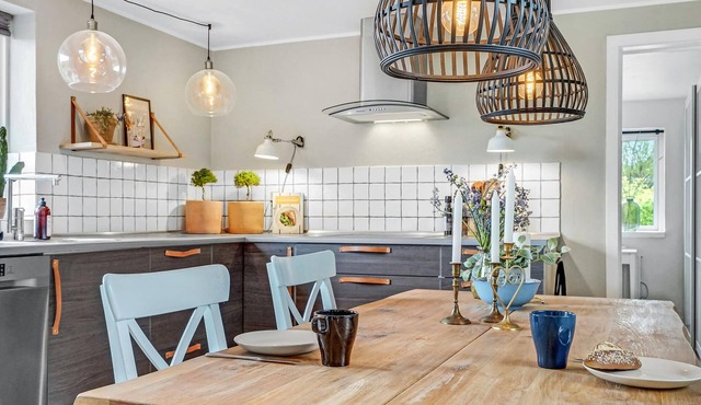 A special domicile with a large garden and cultivated atmosphere.