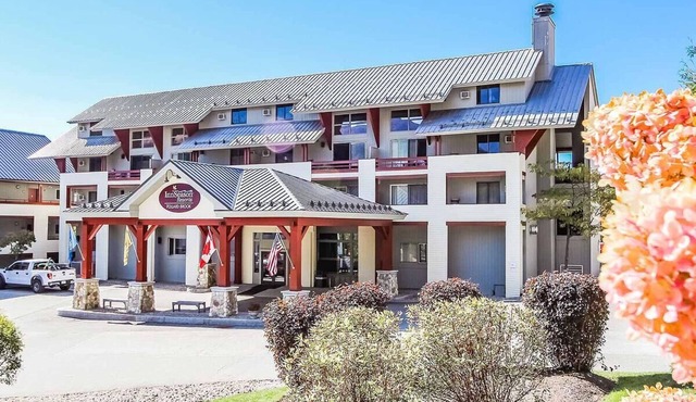 A SPECTACULAR LOON MOUNTAIN GETAWAY - 1-BEDROOM SUITE