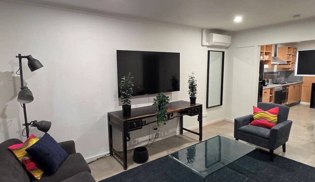 A Sporting Spot in Warm Sunshine