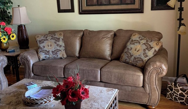 "A Step Above the Rest" Condo in the Heart of Branson