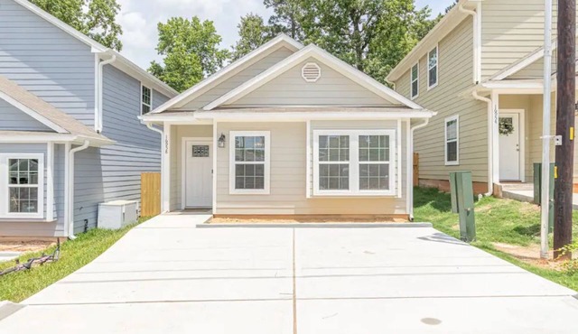 A Stone's Throw Bungalow Minutes from Lake Conroe