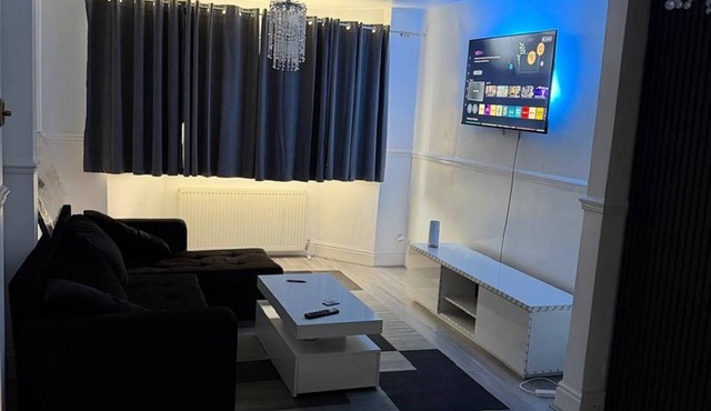 A Stunning 3 Bedroom Luxury Holiday Home