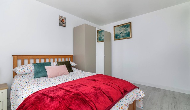 A Stunning Flat in London, Gants Hill, Ilford