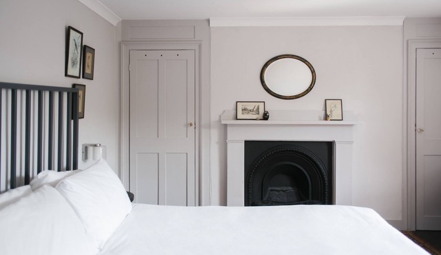 A stunning Grade II listed apartment in the heart of the conservation area.