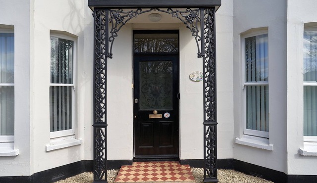 A Stunning Ground Floor Apartment