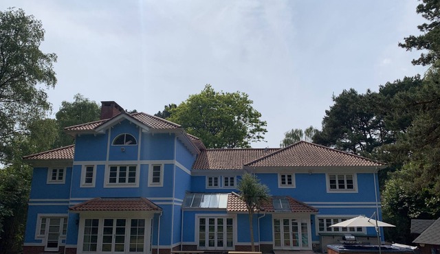 A Stunning Italian Styled Mansion near Sandbanks