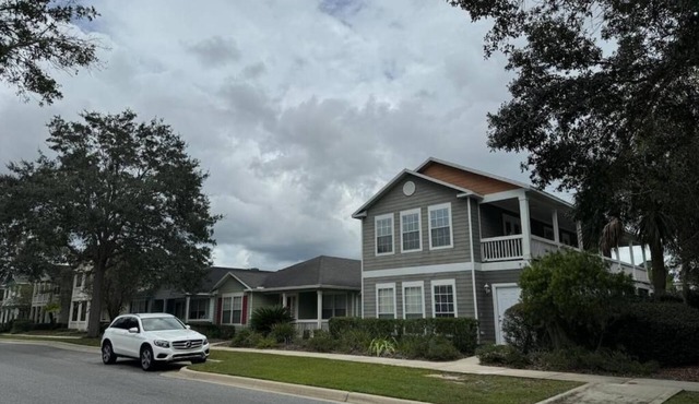 A stylish and Comfy Place to Stayn