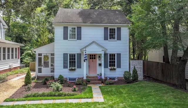 A Stylish Getaway in the Heart of Salisbury