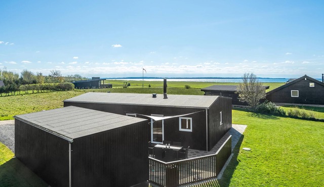 A stylish vacation awaits you at Jegindø in the Limfjord.