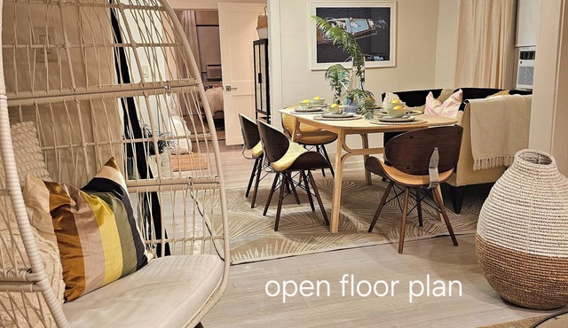 A SUMMERS DREAM 3 bedroom apt. Peaceful , lush secret garden in Coral Gables
