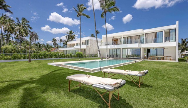 A Tale of Luxury, Serenity, and Oceanfront Bliss