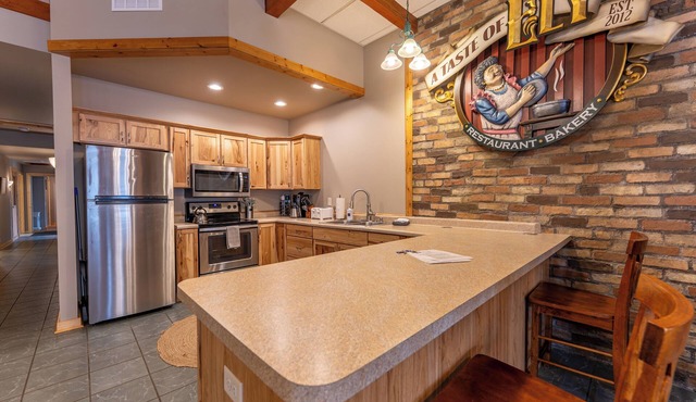 A Taste of Ely 4 BR Apartment, with Sauna