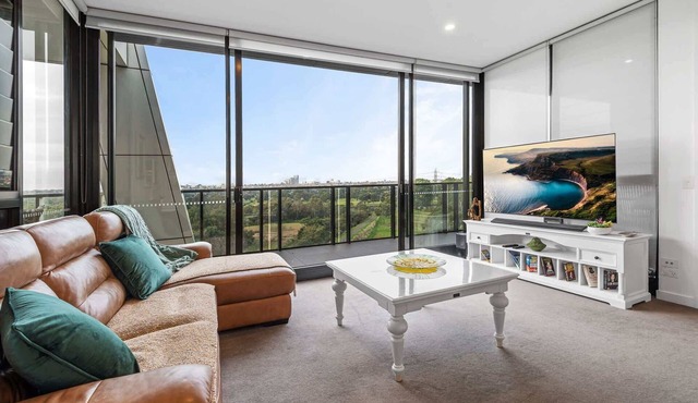 A taste of paradise in inner city suburbia