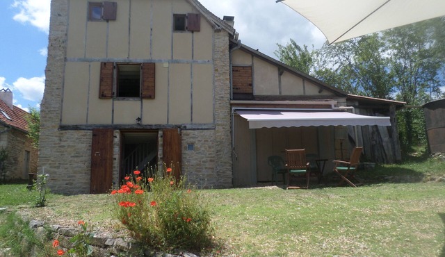 A three storey barn conversion with lovely rural views over the Diege Valley.