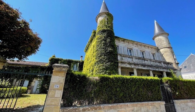 A Timeless Château in the Heart of the Médoc