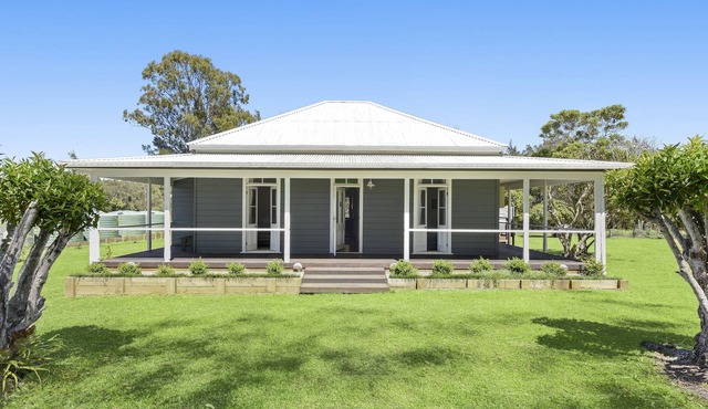 A timeless beauty of 1880s mahogany farm cottage