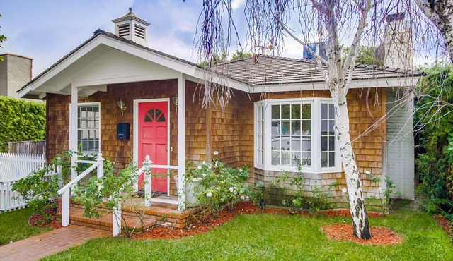A Touch of Cape Cod in West Hollywood