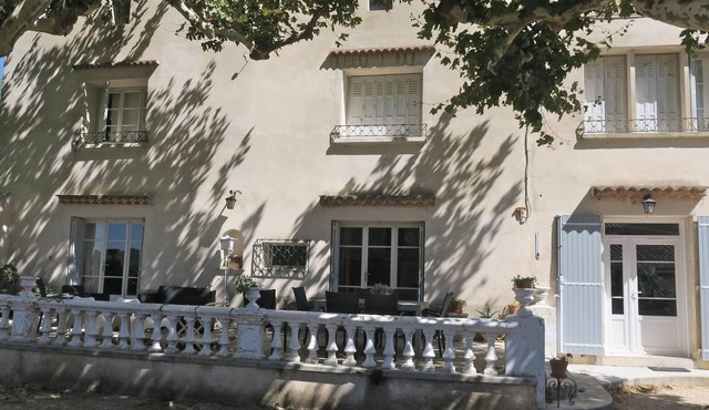 A touch of sunshine in Provence