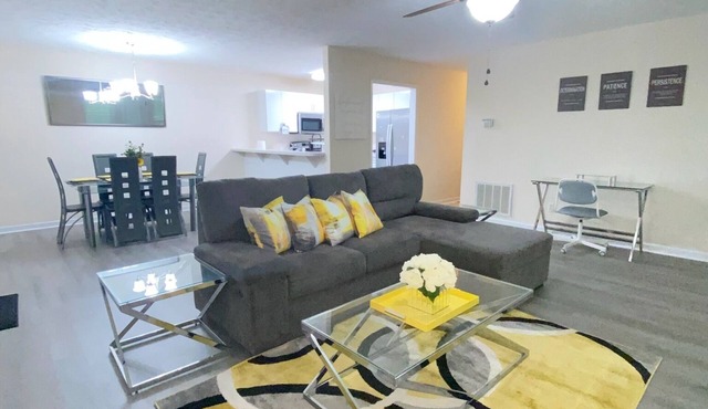 A Touch of Sunshine Ideal For Long Term Stays