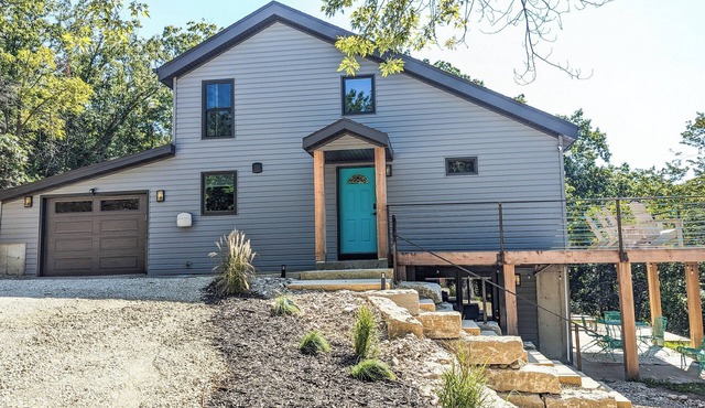A Tranquil hideaway near Tuttle Creek Laken