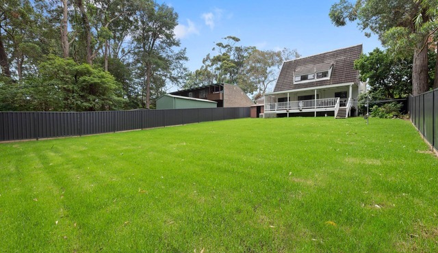 A Tranquil, Leafy and Super-Convenient Holiday Home