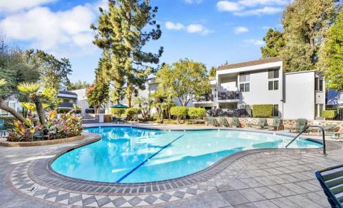 A Tranquil Retreat in Tarzana CA