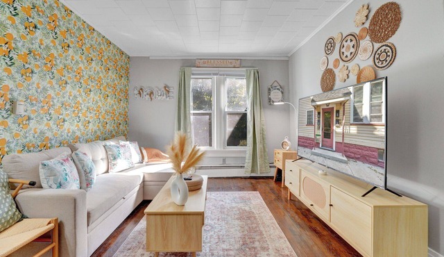 A tropical retreat in Rochester