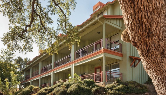 A True Treasure Resort in Gold Rush Country!