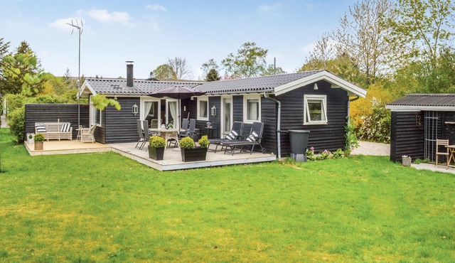 A truly charming and romantic vacation home for two, here you will find plenty of space for your sou