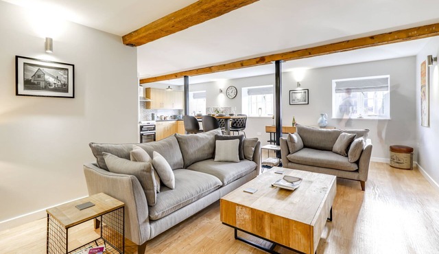 A unique 2 Bedroom Apartment with Cathedral views.