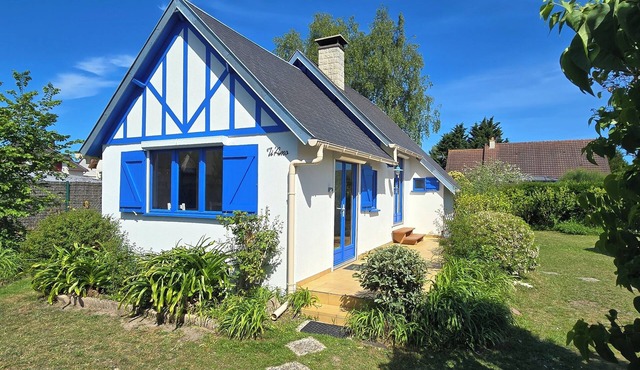A unique experience: immersion in a marine chalet in the heart of nature