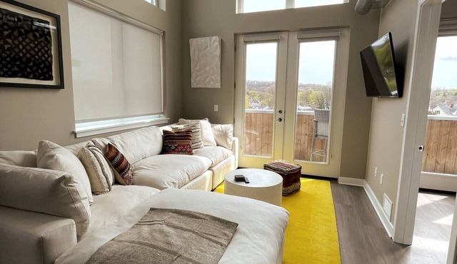 A unique lofty and bright 1 bedroom
