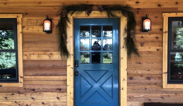 A unique mountaintop getaway overlooking Willow Croft Winery.