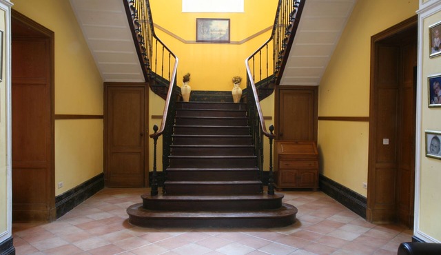 A Unique Petit Chateau,Private heated Pool,perfect for families or small groups!