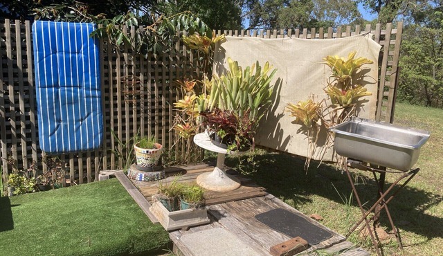 A unique, peaceful setting with panoramic views - Edan Gardens Restaway cottage.